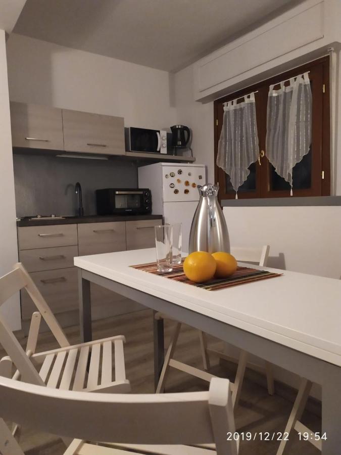 Appartamento In Villa Con Giardino A 300M Dal Lago Maggiore 카스텔레토소프라티시노 외부 사진